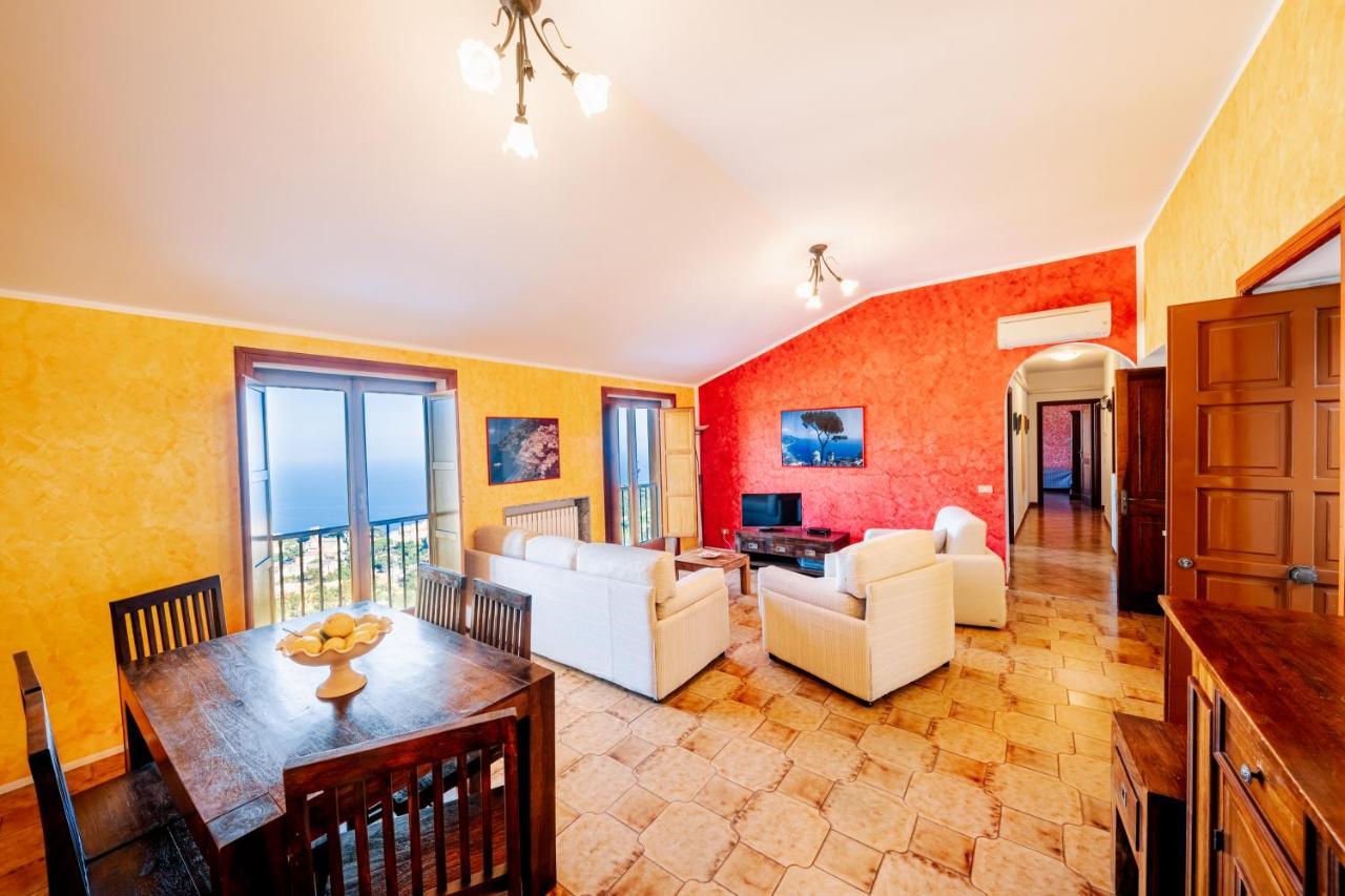 Appartamento Ilaria In Villa Laura Скала Экстерьер фото